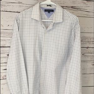 Men’s Tommy Hilfiger dress shirt